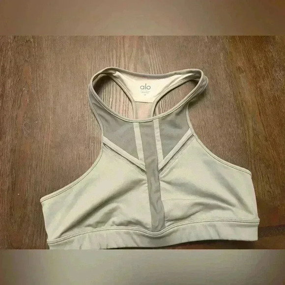 Alo sports bra size M - Picture 2 of 5